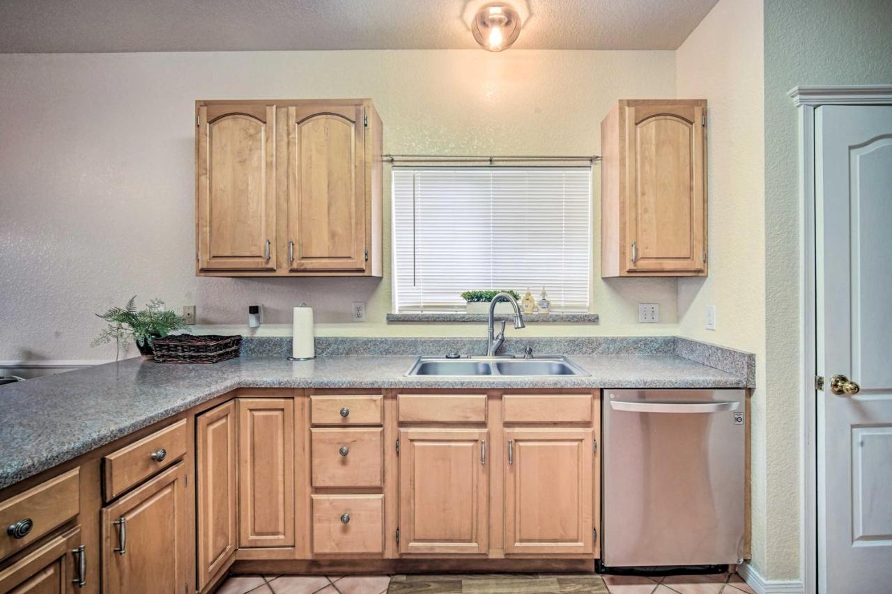 Convenient Cruces With Patio And Grill! Las Cruces